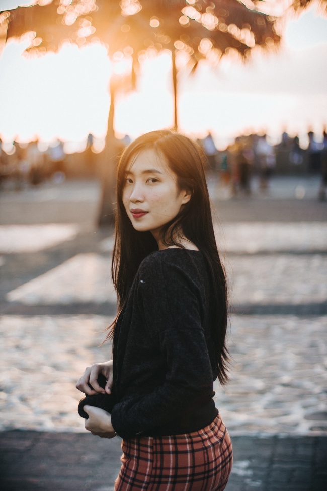 伊人，黄色直播